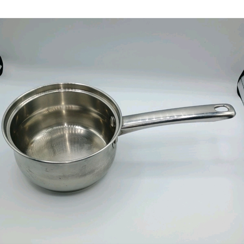 Maitre Chef 18-10 Stainless Steel 1 Quart Sauce Pan With Lid
